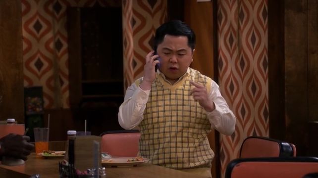 2 Broke Girls S5E14 And You Bet Your Ass