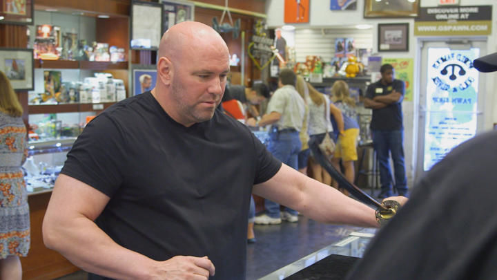 Pawn Stars S15E17 Ultimate Fighting Pawn