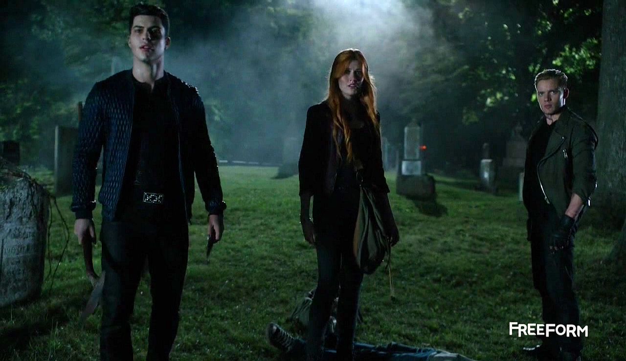 Shadowhunters: The Mortal Instruments S1E8 Bad Blood